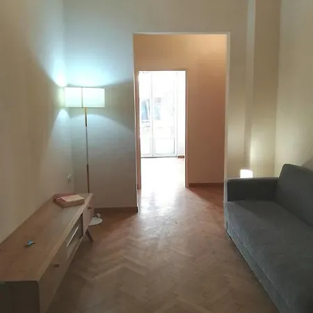 Kaniggos- 3 Bedrooms 아파트